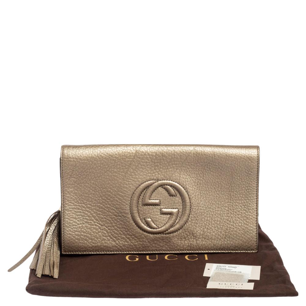 Gucci Metallic Gold Pebbled Leather Soho Clutch 5
