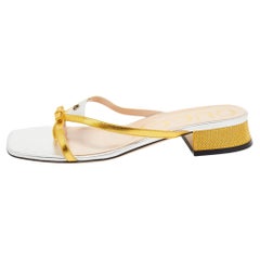 Gucci Oro/Argento Metallizzato Pelle Alison Bow Slide Flats Taglia 38.5