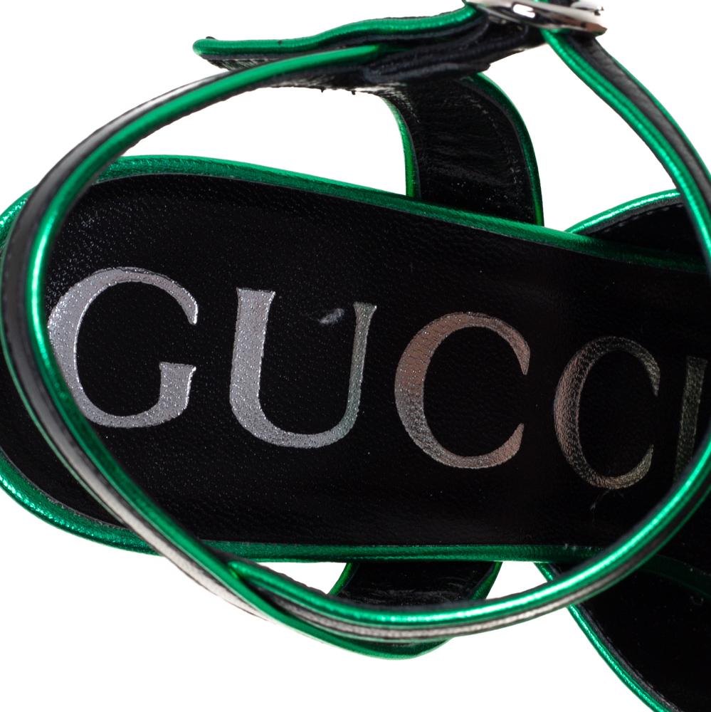 Gucci Metallic Green Leather Betsy Ankle Strap Sandals Size 36.5 In Good Condition In Dubai, Al Qouz 2