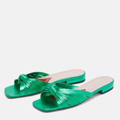 Gucci Metallic Green Leather Knotted Slide Flat Sandals Size 37.5