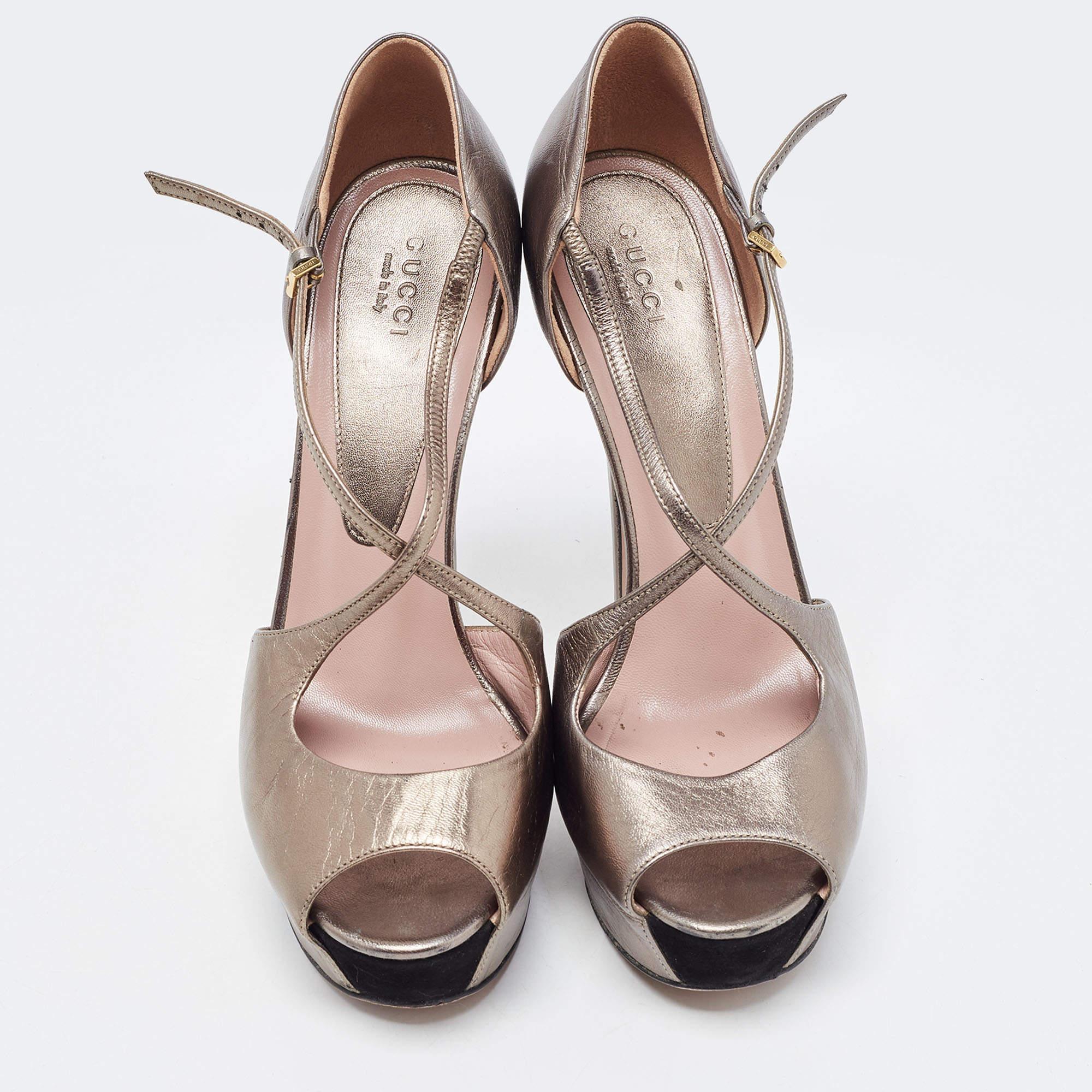 Brown Gucci Metallic Grey Leather Ankle Strap Peep Toe Platform Pumps Size 38 For Sale