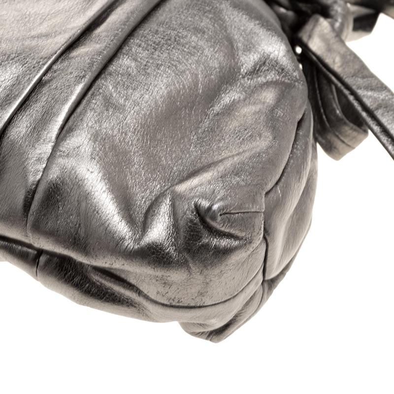 Gucci Metallic Grey Leather Large Hysteria Clutch 6