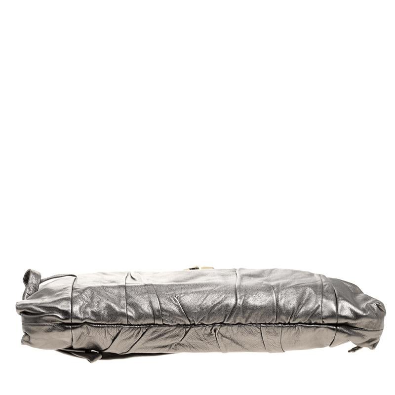 Women's Gucci Metallic Grey Leather Large Hysteria Clutch