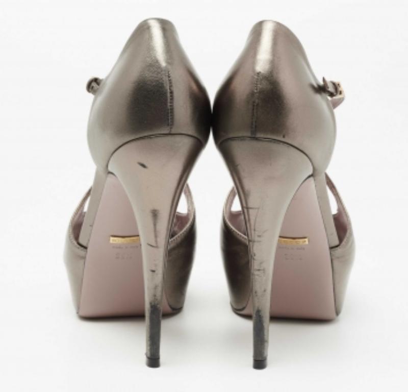 Women's Gucci Metallic Grey Leather Lili Peep-Toe Platform Pumps Size 39.5 For Sale