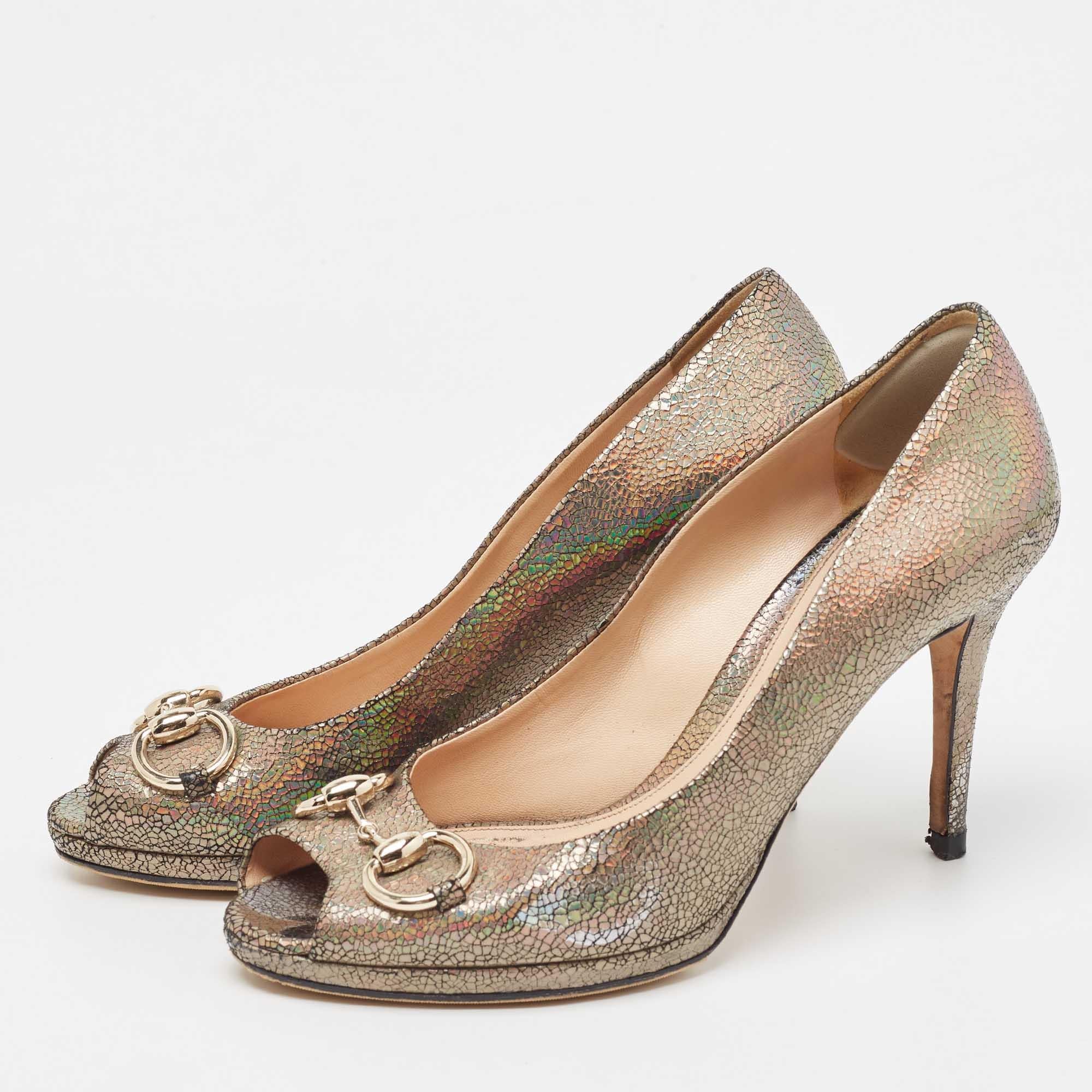 Women's Gucci Metallic Laminated Suede New Hollywood Platform Pumps Size 38.5 For Sale