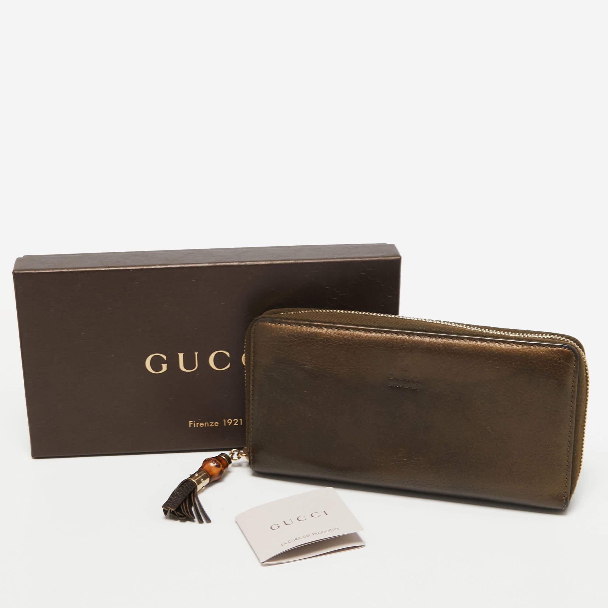 Gucci Metallic Leather Bamboo Tassel Zip Around Wallet For Sale 2