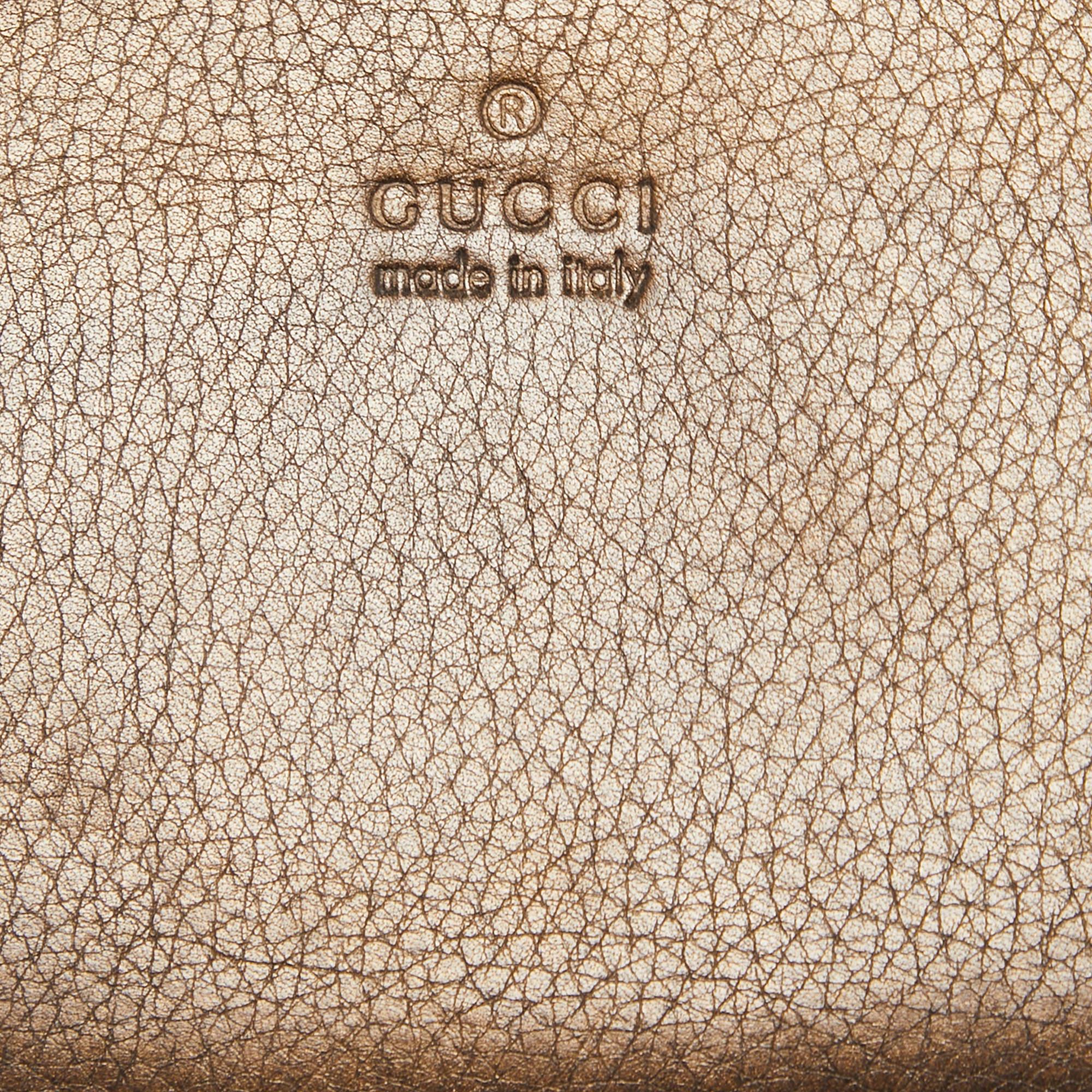 Gucci Metallic Leather Bamboo Tassel Zip Around Wallet For Sale 4