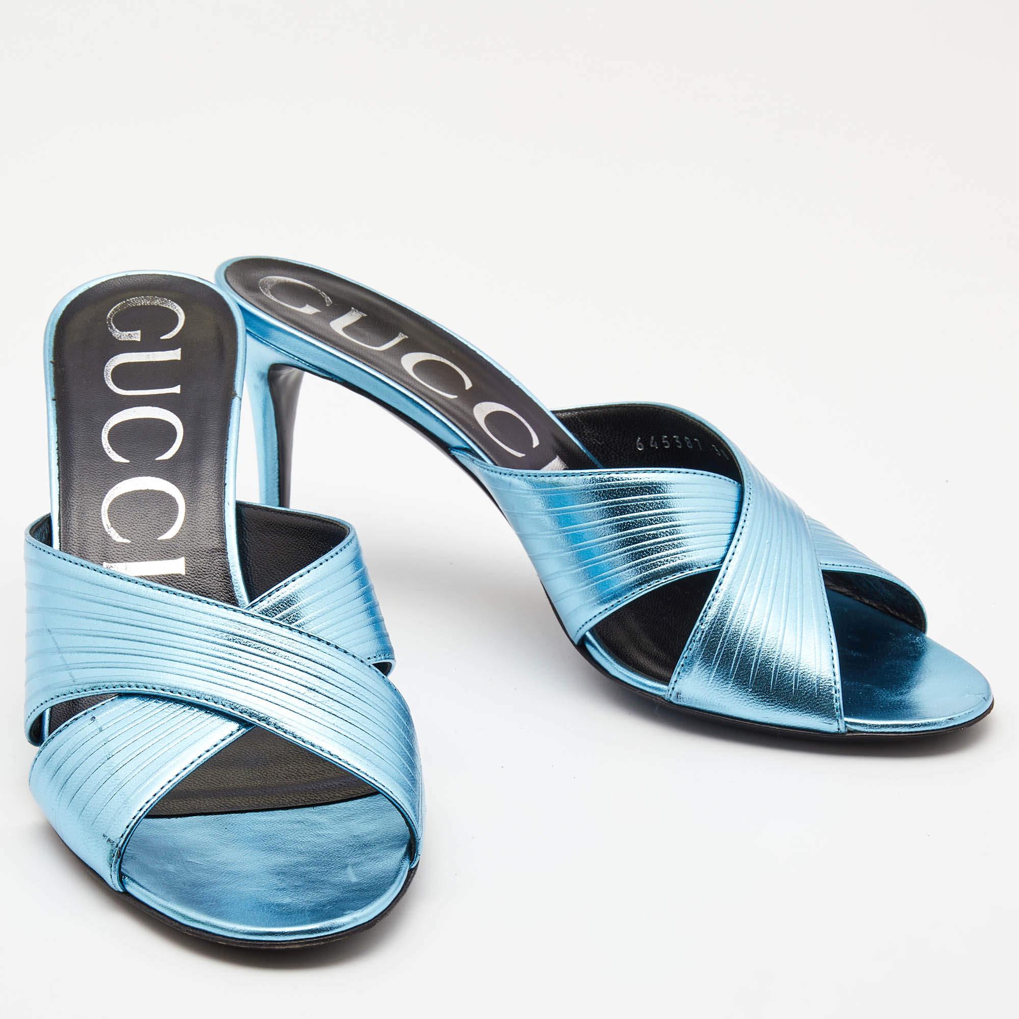 Gucci Metallic Leather Criss Cross Slide Sandals Size 38 In Good Condition In Dubai, Al Qouz 2
