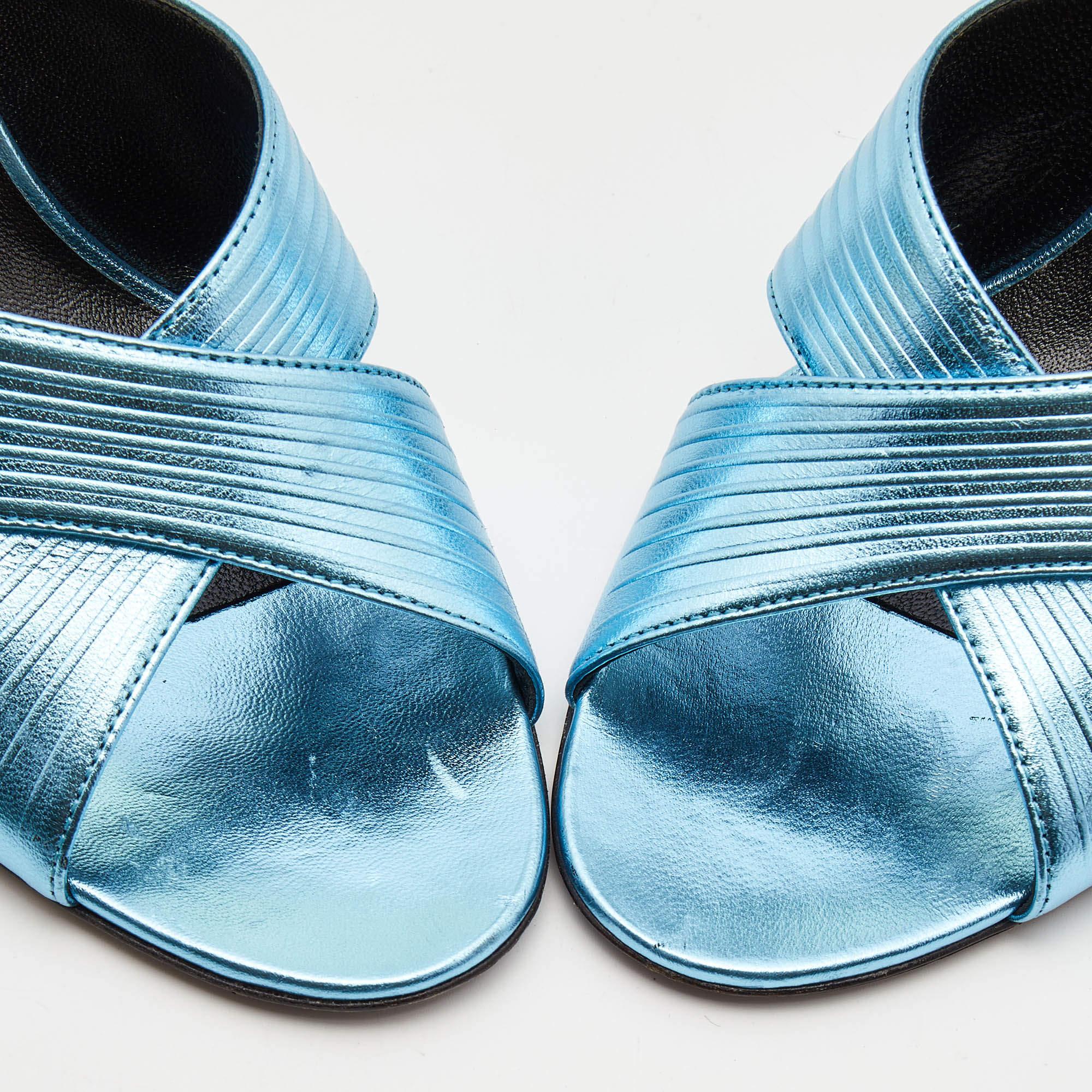 Women's Gucci Metallic Leather Criss Cross Slide Sandals Size 38