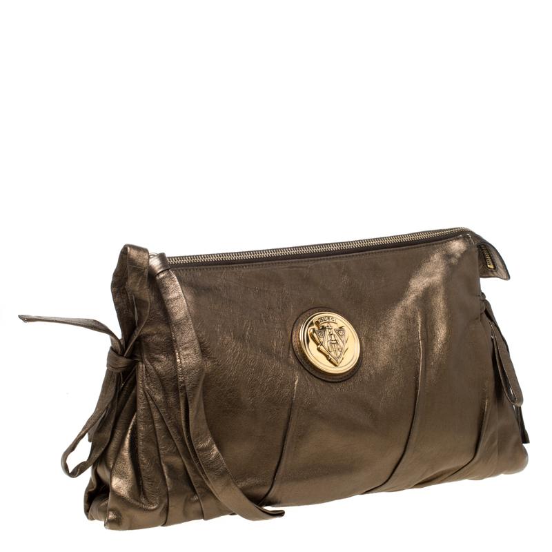 Gucci Metallic Olive Leather Large Hysteria Clutch In Excellent Condition In Dubai, Al Qouz 2