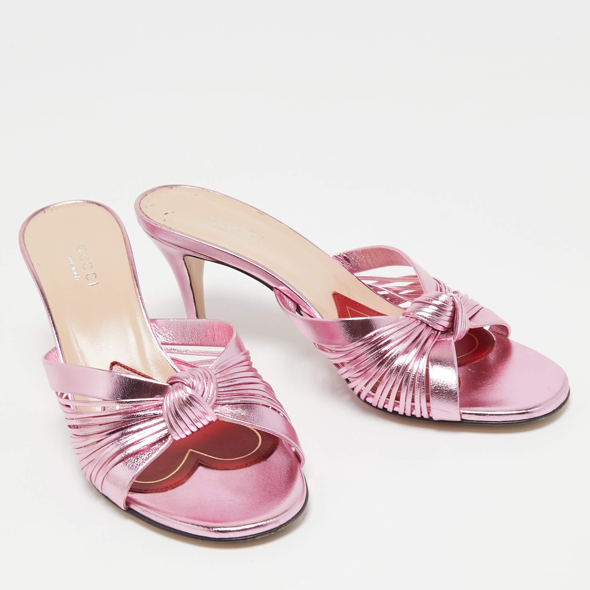Women's Gucci Metallic Pink Leather Knotted Slide Sandals Size 36.5 For Sale