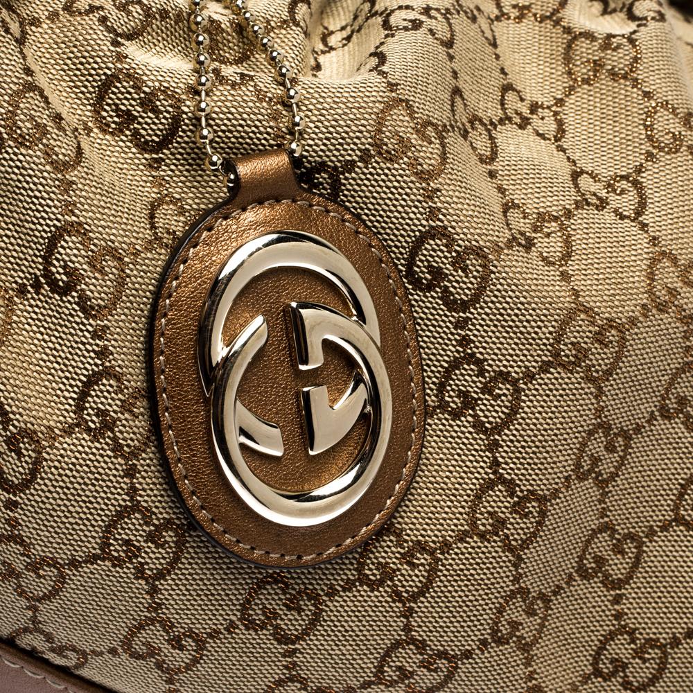 Gucci Metallic Rose Gold GG Canvas and Leather Medium Sukey Boston Bag In Good Condition In Dubai, Al Qouz 2