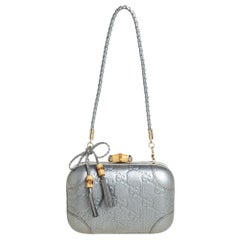 Gucci Metallic Silber Guccissima Leder Broadway Bamboo Lock Clutch