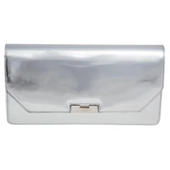 Gucci Metallic Silver Leather 58 Clutch