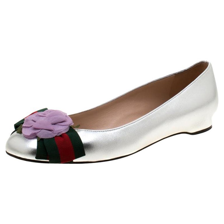 Gucci Metallic Silver Leather Web Bow Rose Detail Ballet Flats Size 36 ...