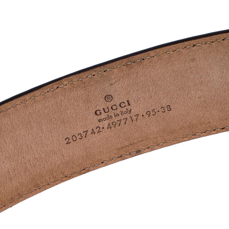 Women's Gucci Metallic Silver Patent Leather G Buckle Belt 95CM