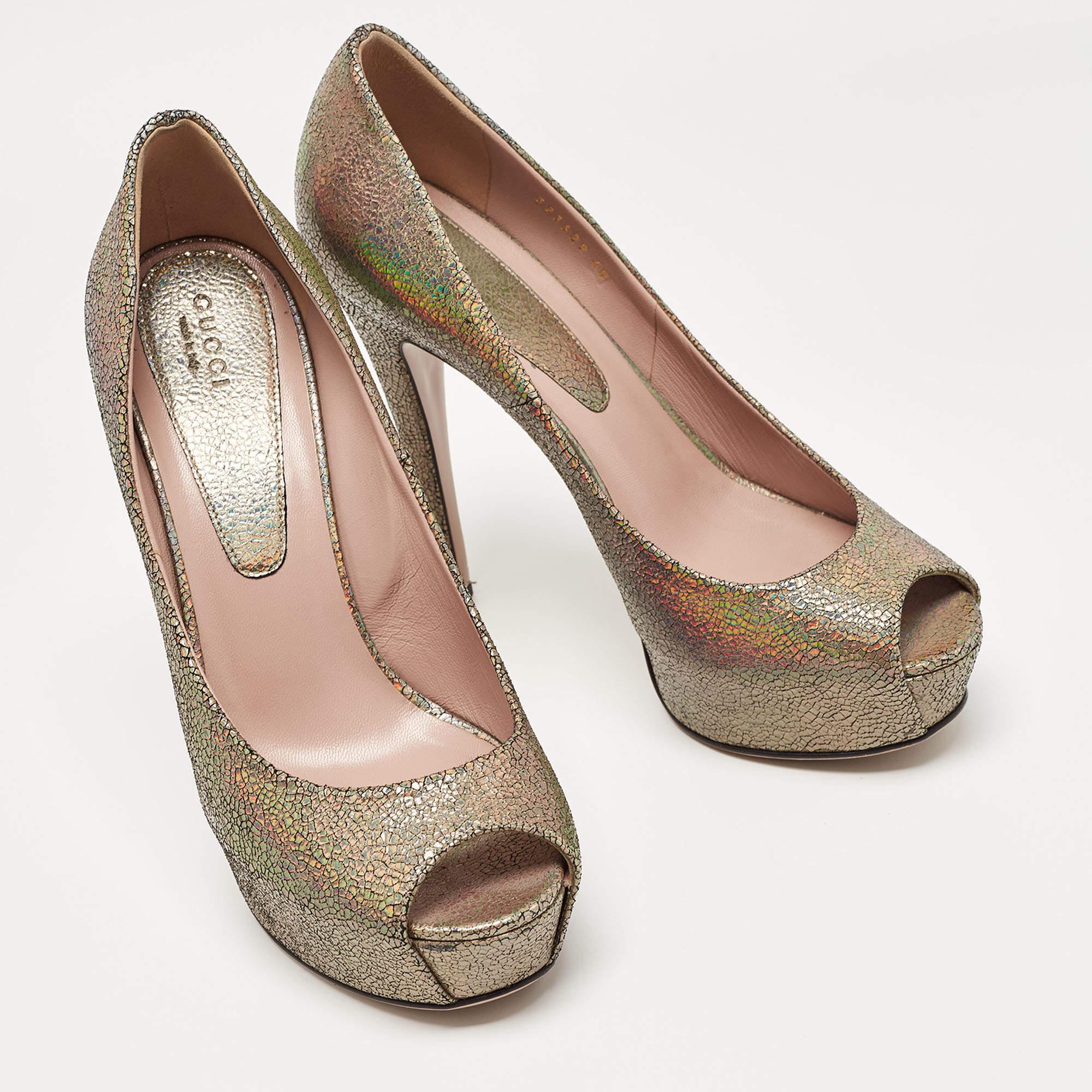 Women's Gucci Metallic Textured Suede Open Toe Platform Pumps Size 40 For Sale