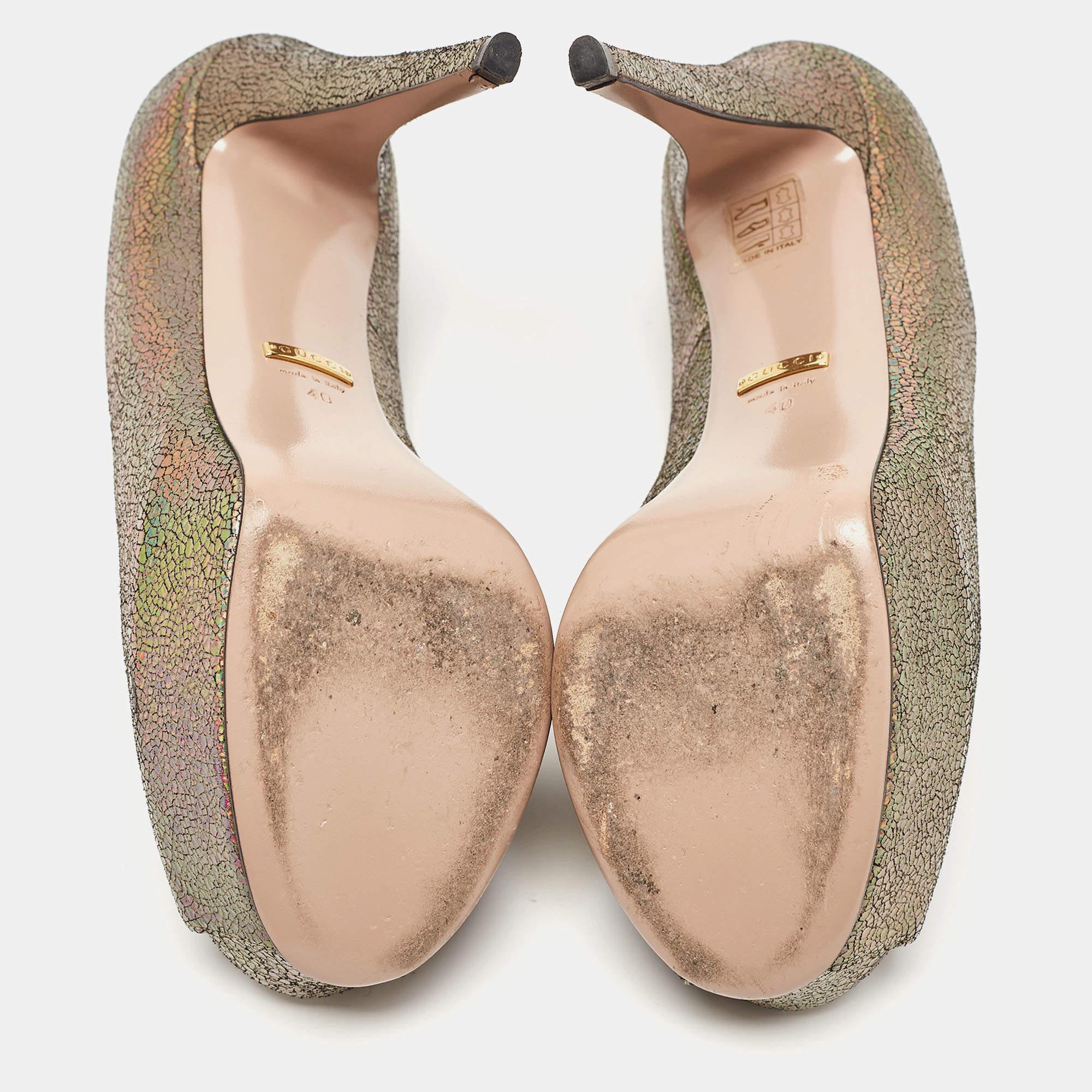 Gucci Metallic Textured Suede Open Toe Platform Pumps Size 40 For Sale 2