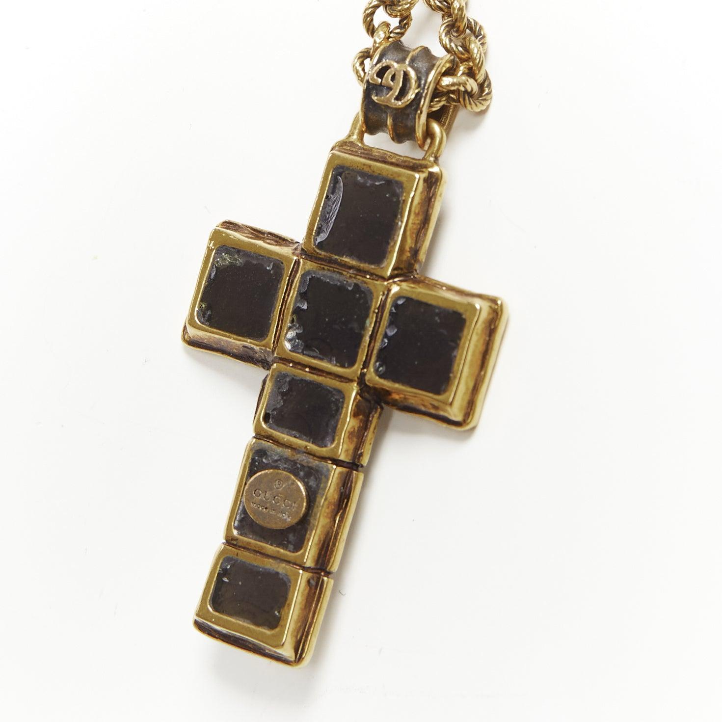 GUCCI Michele black resin Byzantine Cross GG logo charm necklace For Sale 5