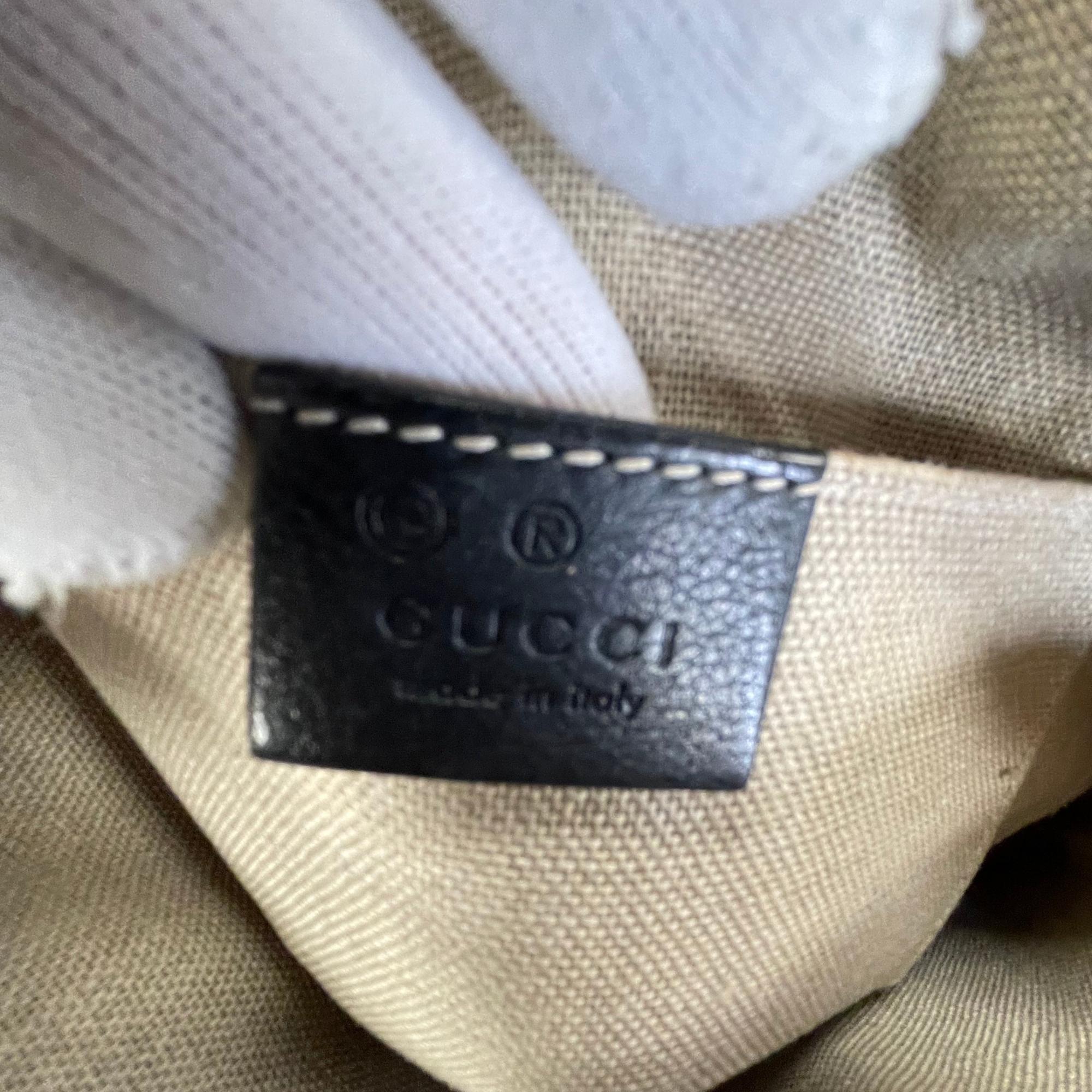 Gucci Microguccissima Black Leather Mini Dome Bag (Pre Loved) In Good Condition For Sale In Montreal, Quebec