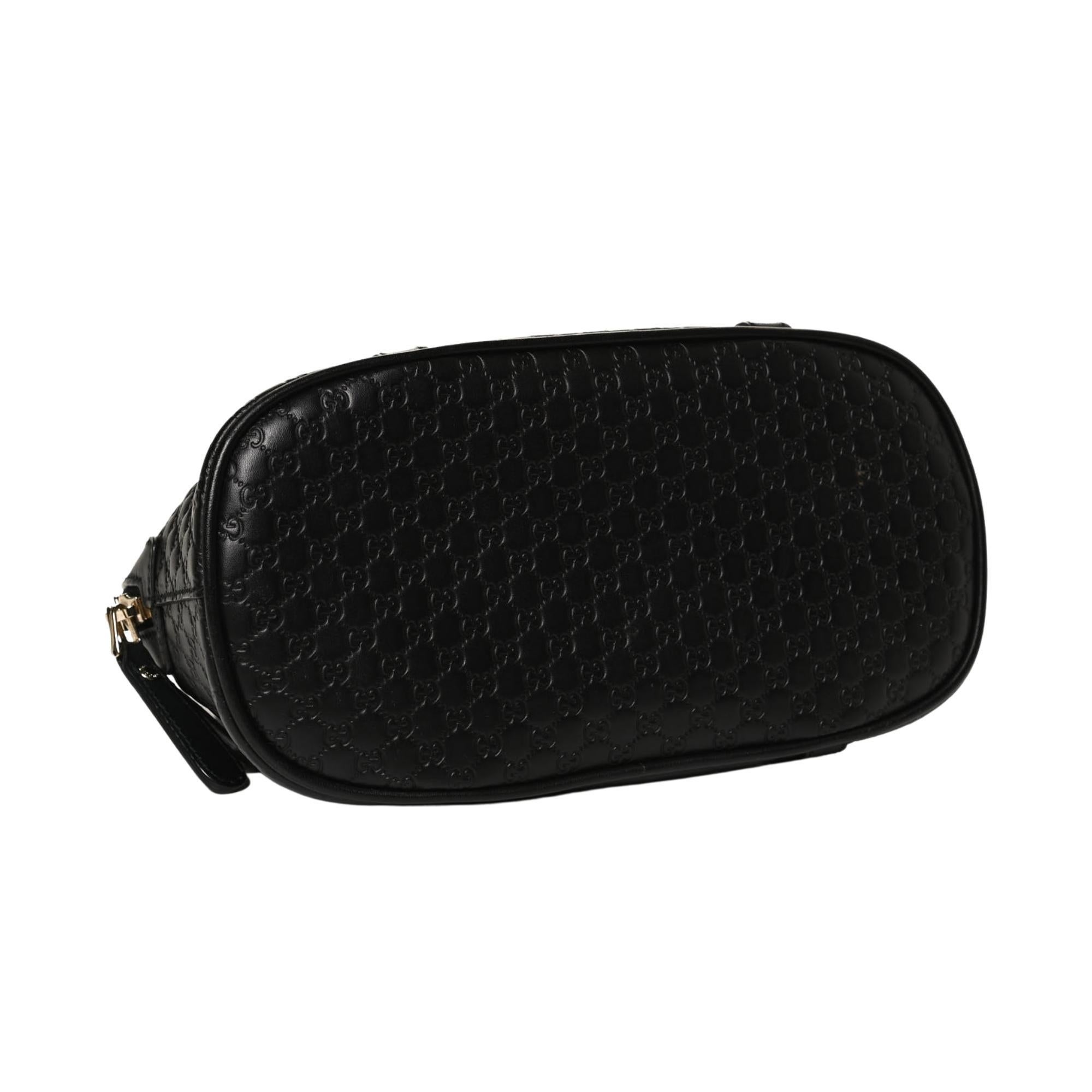 Gucci Microguccissima Black Mini Dome Bag (449654) In Excellent Condition For Sale In Montreal, Quebec