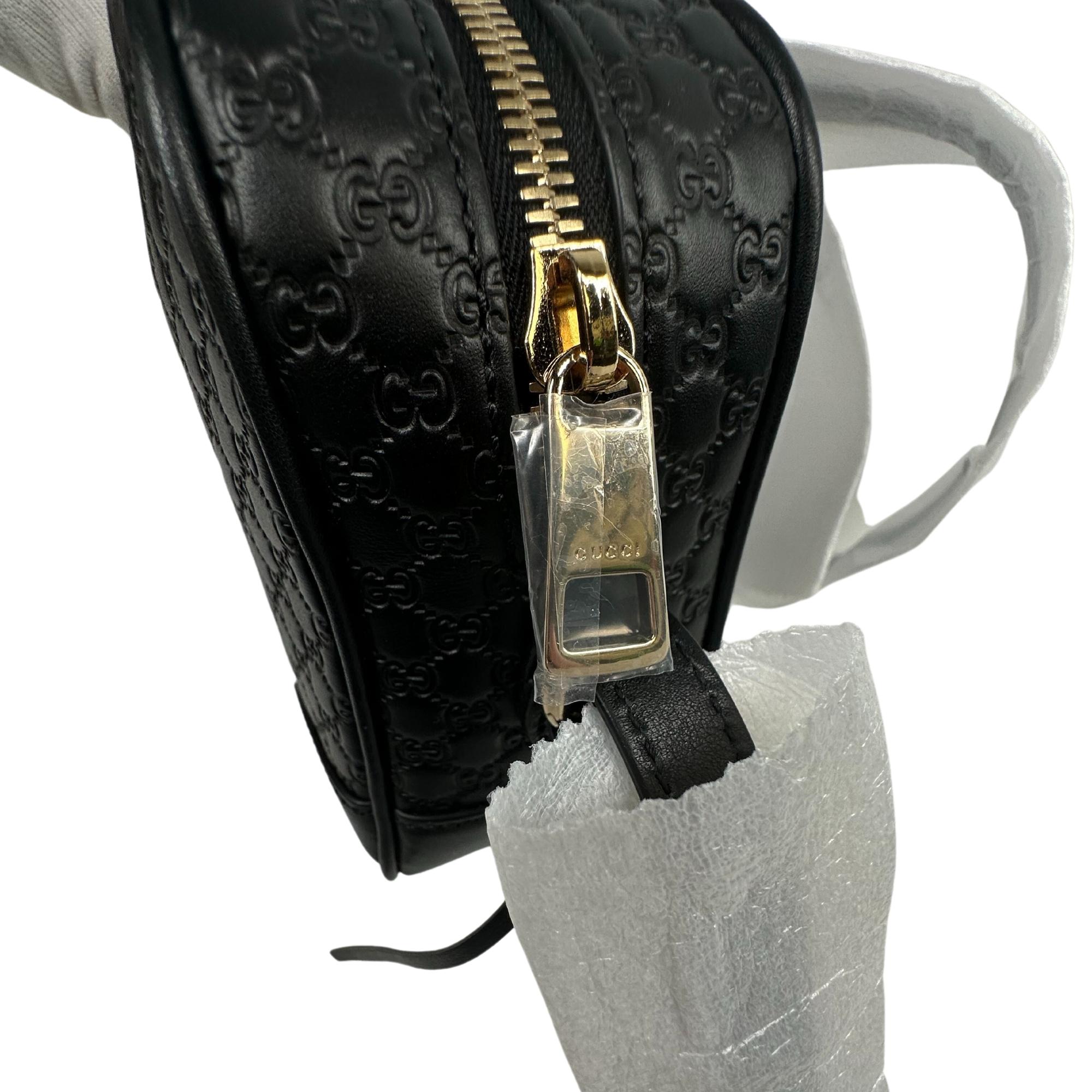 Gucci - Mini sac de messager Bree en cuir microguccissima noir en vente 4