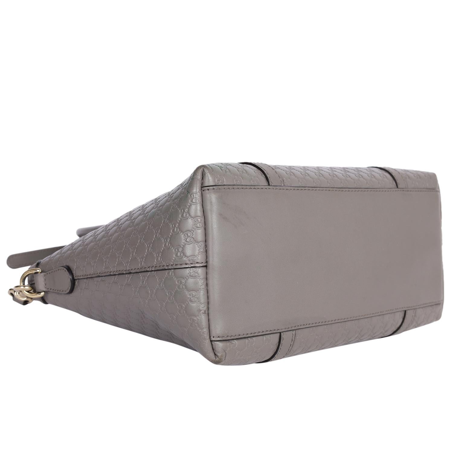 GUCCI Microguccissima Top Handle Bag grey en vente 7