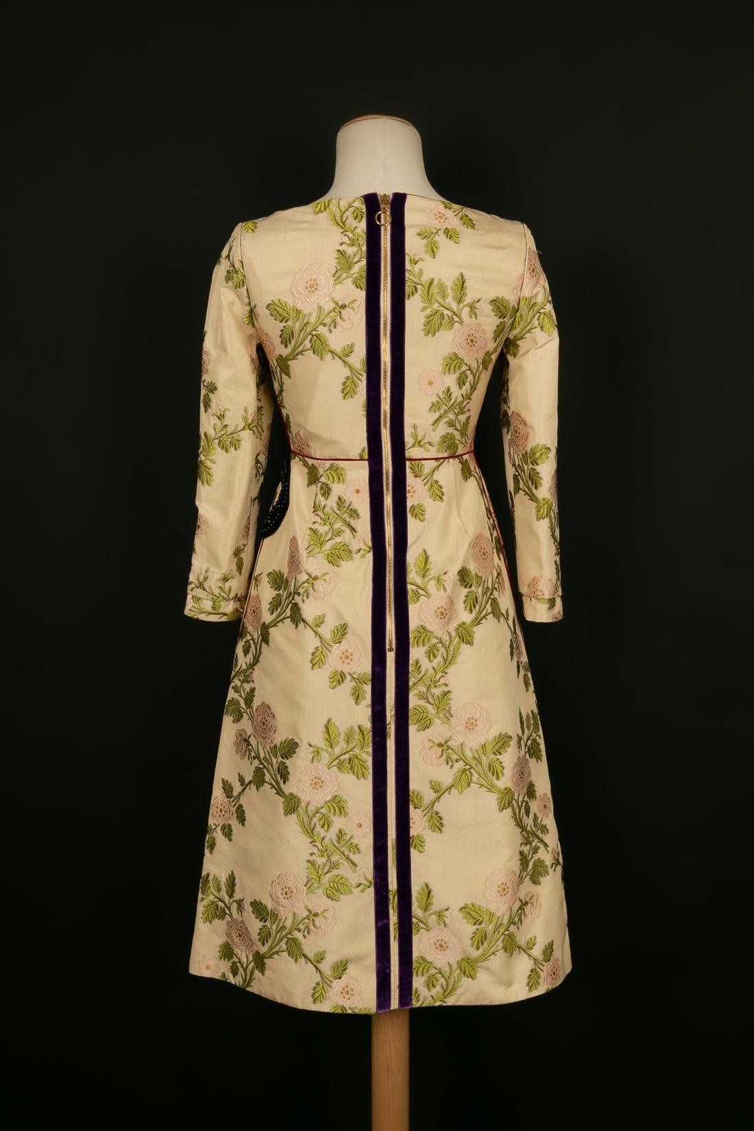 Women's Gucci Mid-Length Dress Pre-Fall with Floral Patterns, 2016 For Sale