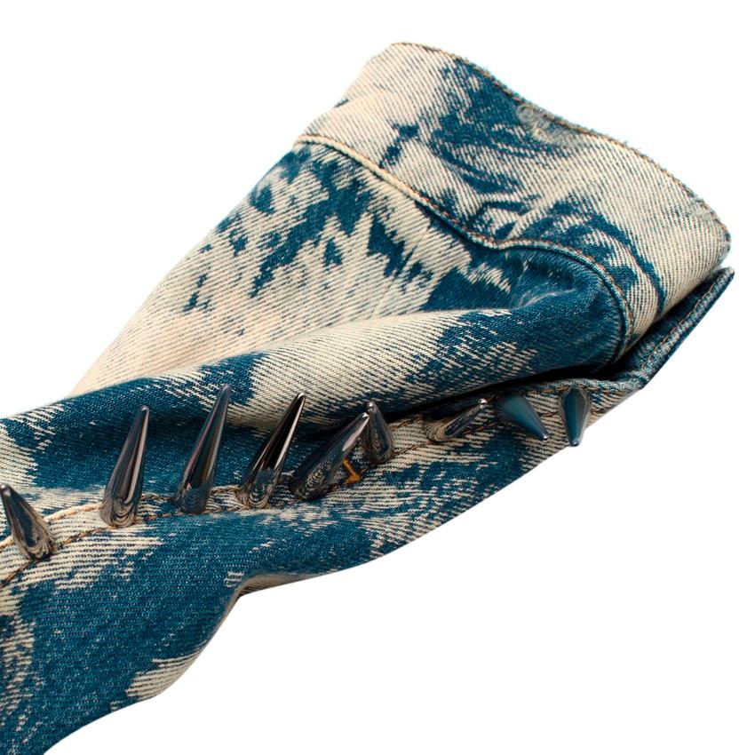 Mid-Wash gebleichte Denim-Jacke mit Nieten von Gucci im Angebot 1