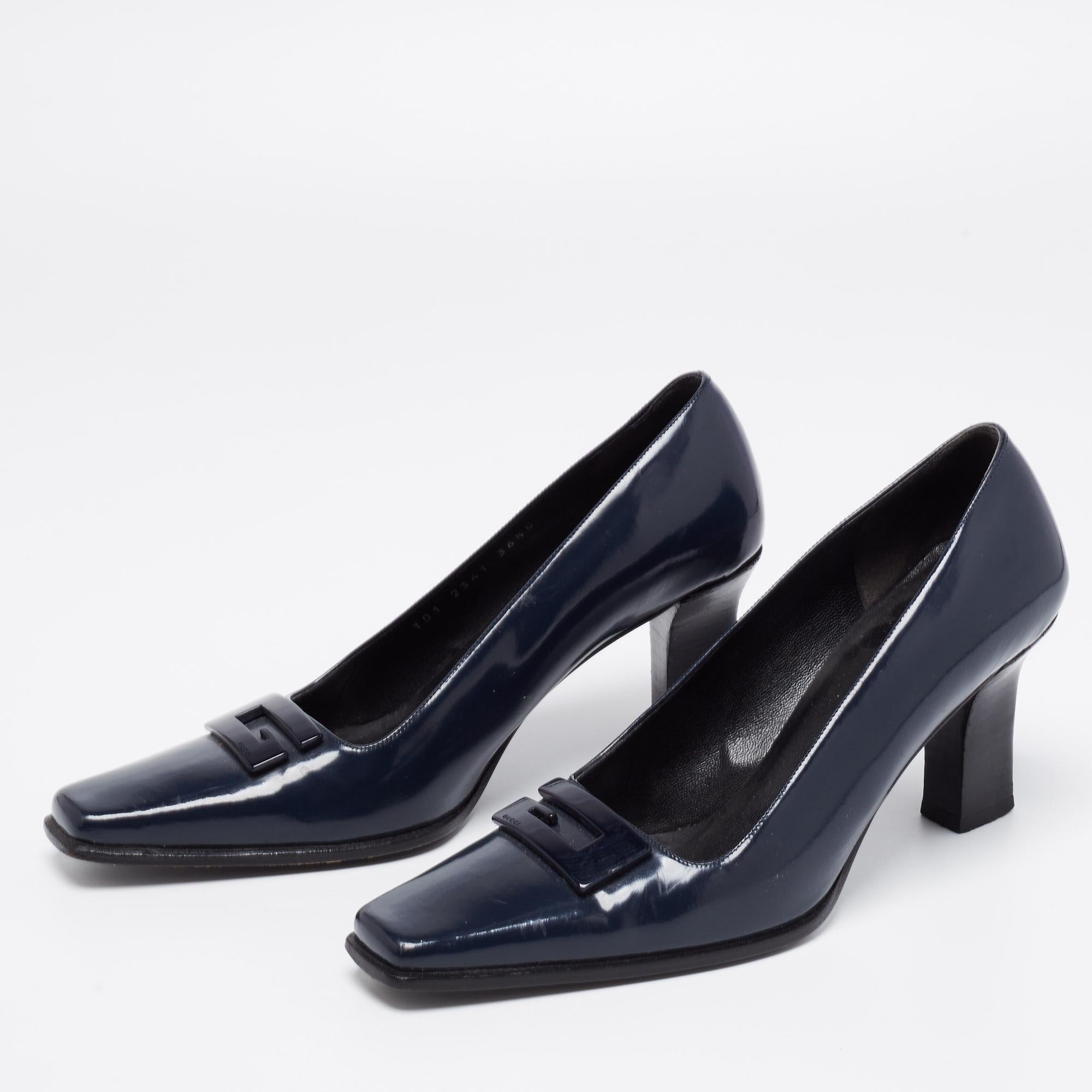 Black Gucci Midnight Blue Patent Leather Square-Toe Pumps Size 36.5 For Sale