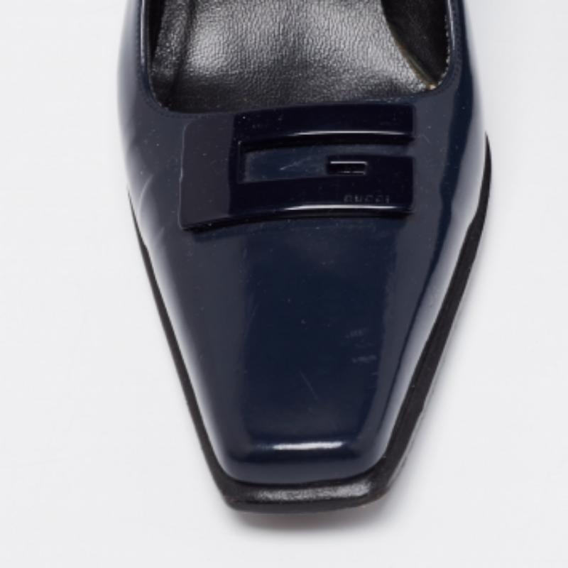 Gucci Pumps a punta quadrata in vernice blu notte misura 36,5 in vendita 1