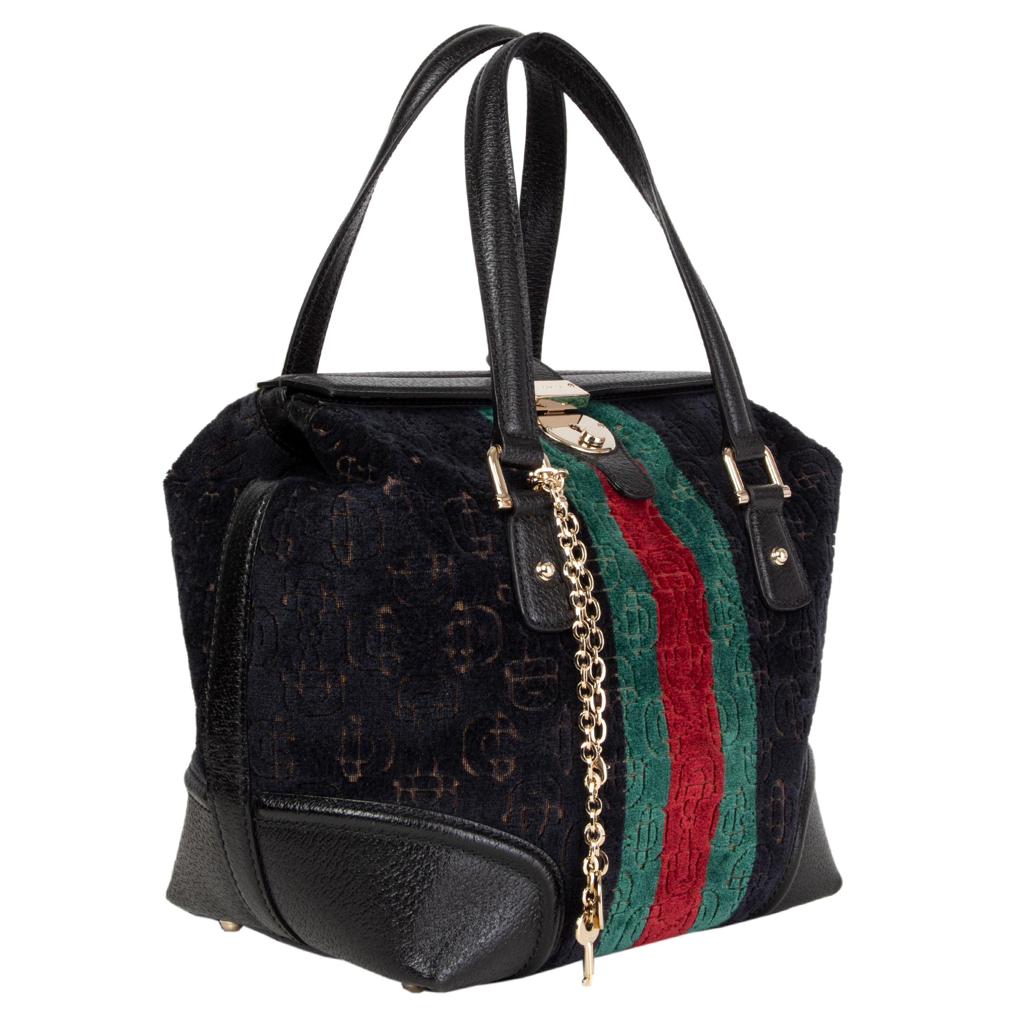 Gucci 'Horsebit Treasure Small Boston' bag in midnight blue velvet with green-red stripe and details in black leather. Closes with a lock on top. Lined in black cotton with a zipper pocket against the back. Has been carried and is in excellent