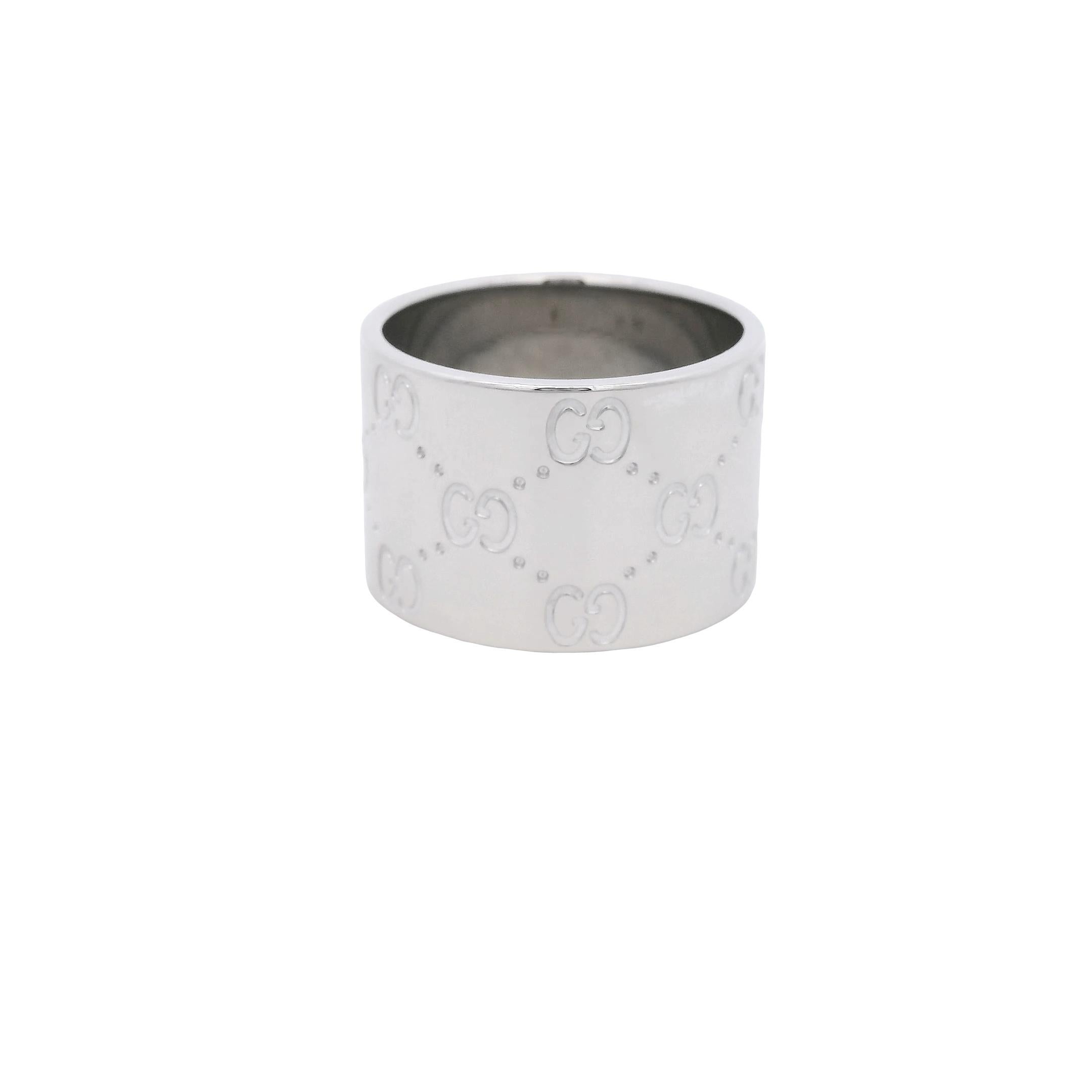 Gucci Milan Monogram Icon 18k White Gold Eternity Ring in vendita 7