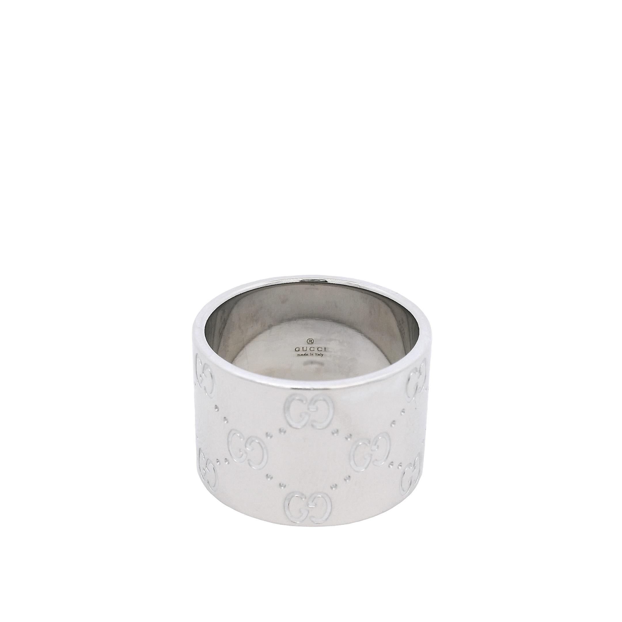 Gucci Milan Monogram Icon 18k White Gold Eternity Ring in vendita 11