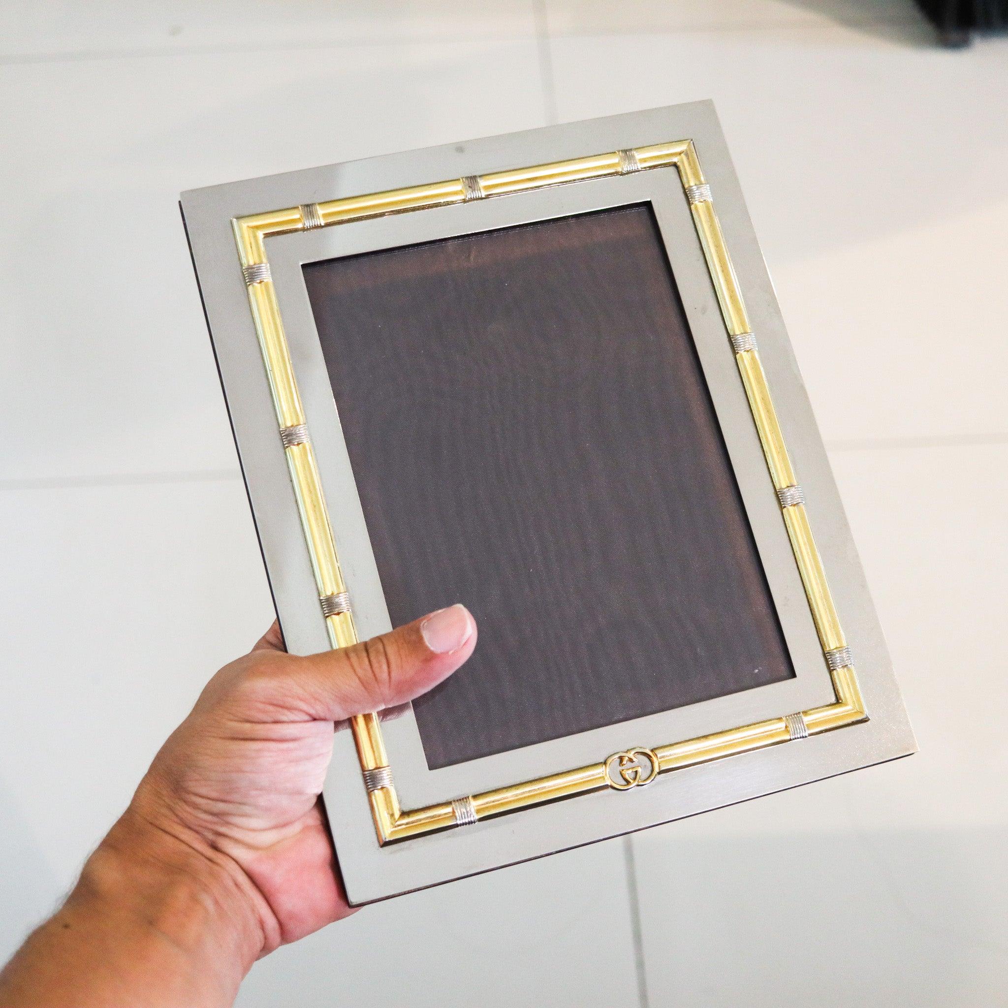 GUCCI Milano 1970 Table-Desk Picture Frame In Polished Chrome and Gilt Bronze 5
