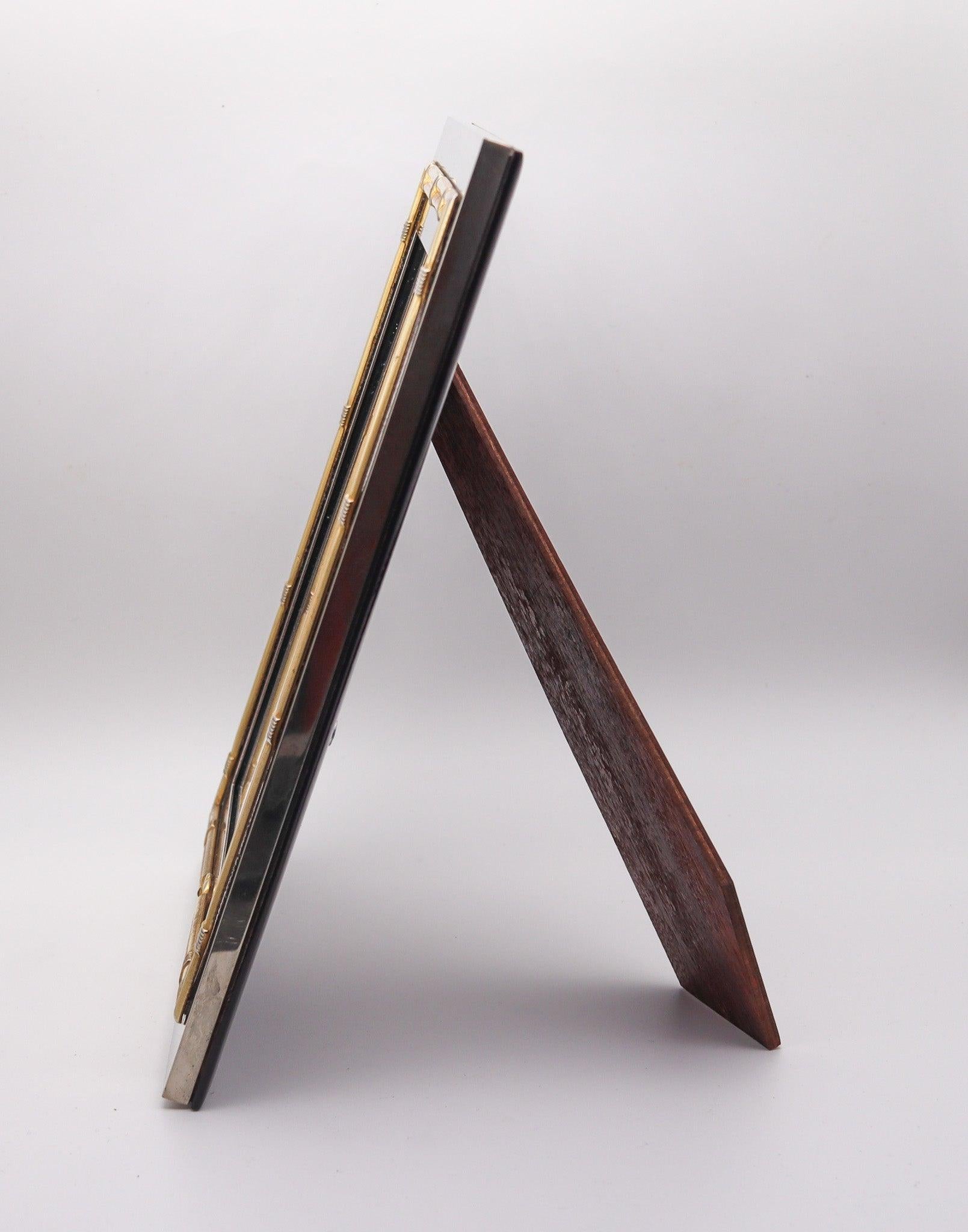 GUCCI Milano 1970 Table-Desk Picture Frame In Polished Chrome and Gilt Bronze In Good Condition In Miami, FL