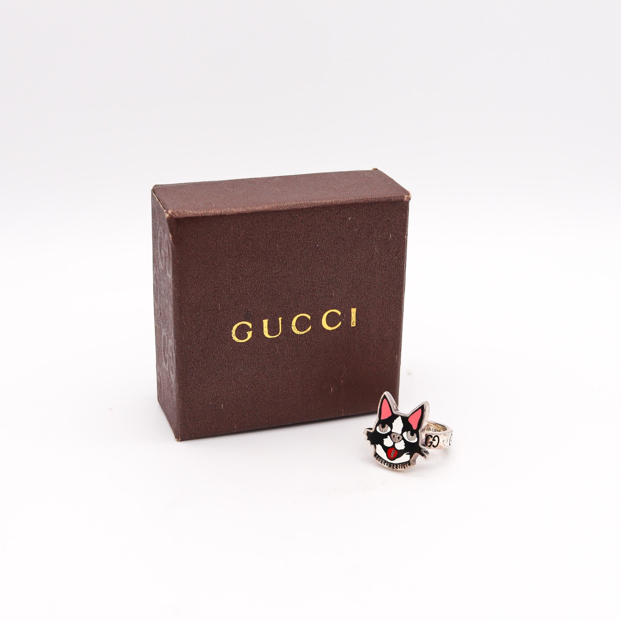 Enamelled ring designed by Gucci.

Beautiful vintage ring, created in milano Italy by the luxury house of Gucci. This cocktail ring is part of the collection of 2018 Chinese New Year; Bosco & Orso series and has been crafted in the shape of a dog in