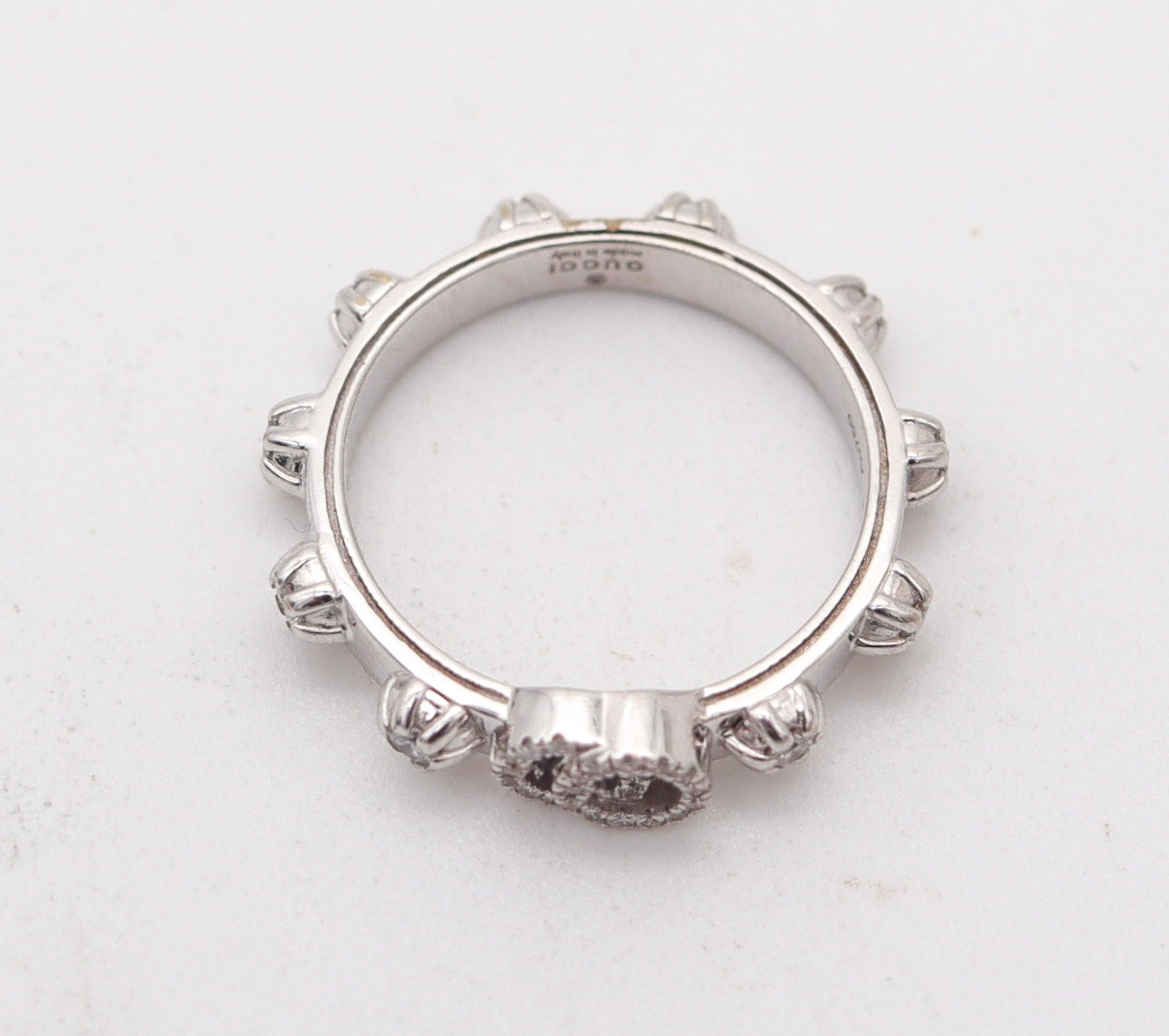 GG Milano Running Ring Band in oro bianco massiccio 18Kt e diamanti VS In condizioni ottime in vendita a Miami, FL