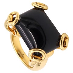 Gucci Milano Horsebit Cocktail-Ring aus 18 Karat Gelbgold mit 26 Karat schwarzem Onyx