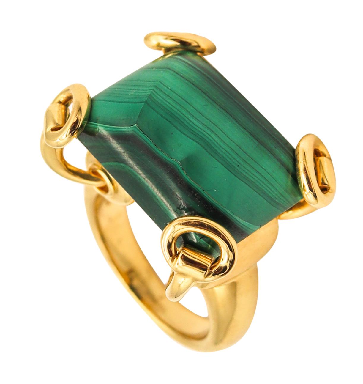 Gucci Milano Horsebit Cocktail Ring In 18Kt Yellow Gold with 26.65 Cts Malachite For Sale 3
