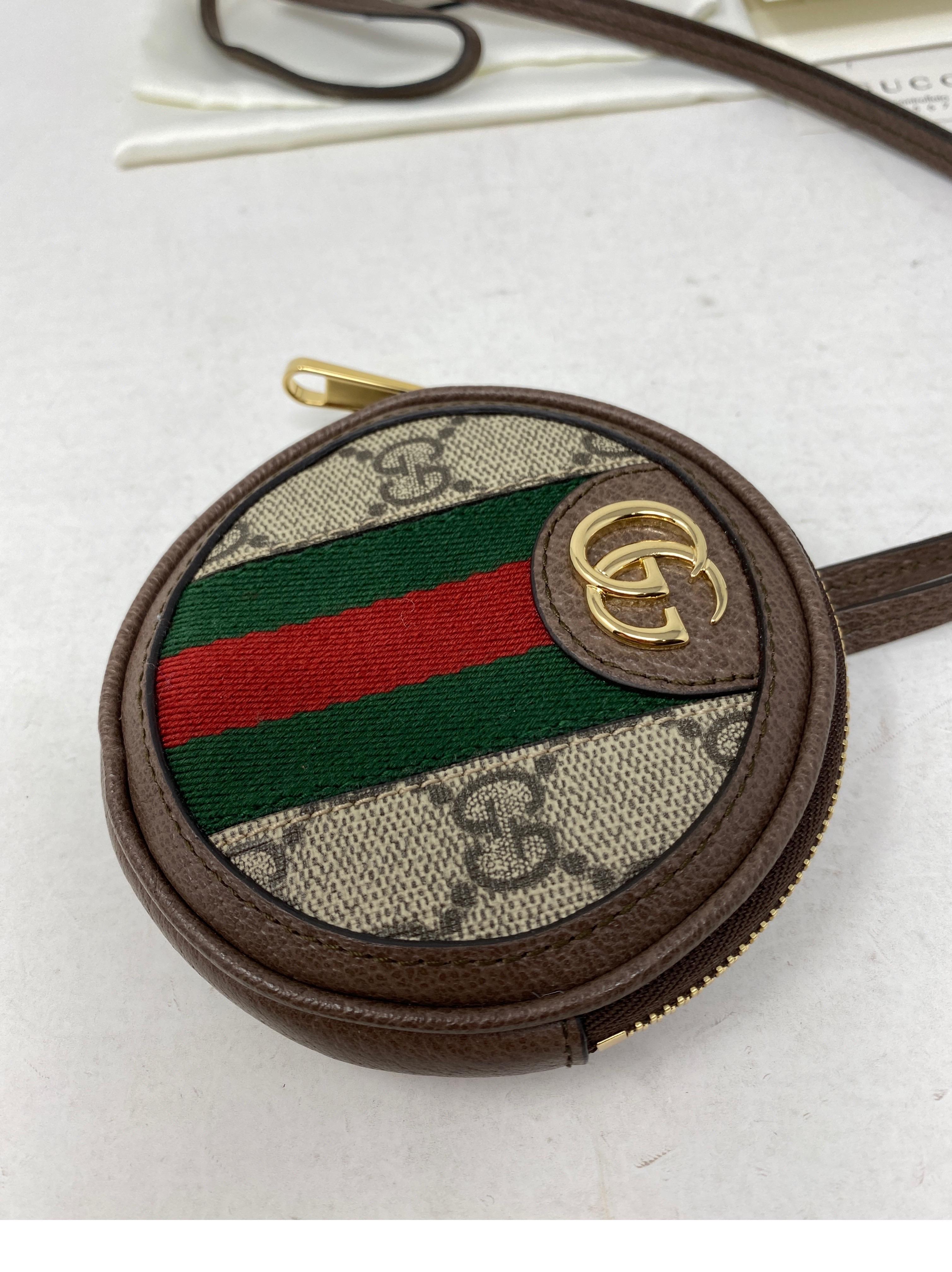 Gucci Mini Coin Purse Crossbody Bag In New Condition In Athens, GA