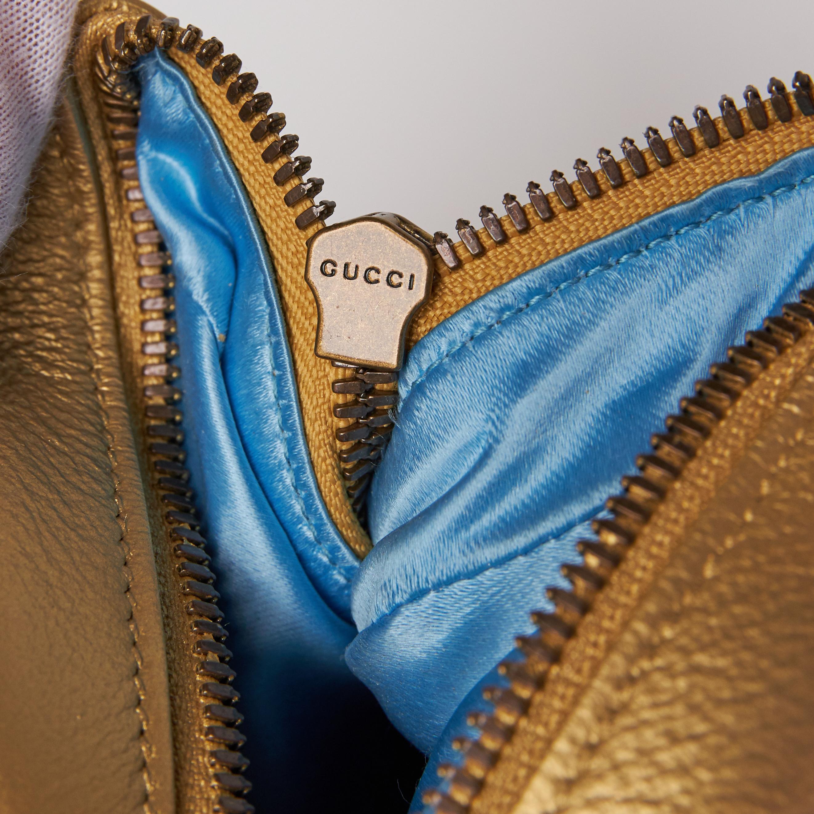 Gucci Mini sac à bandoulière rond GG Marmont doré (550154) en vente 7