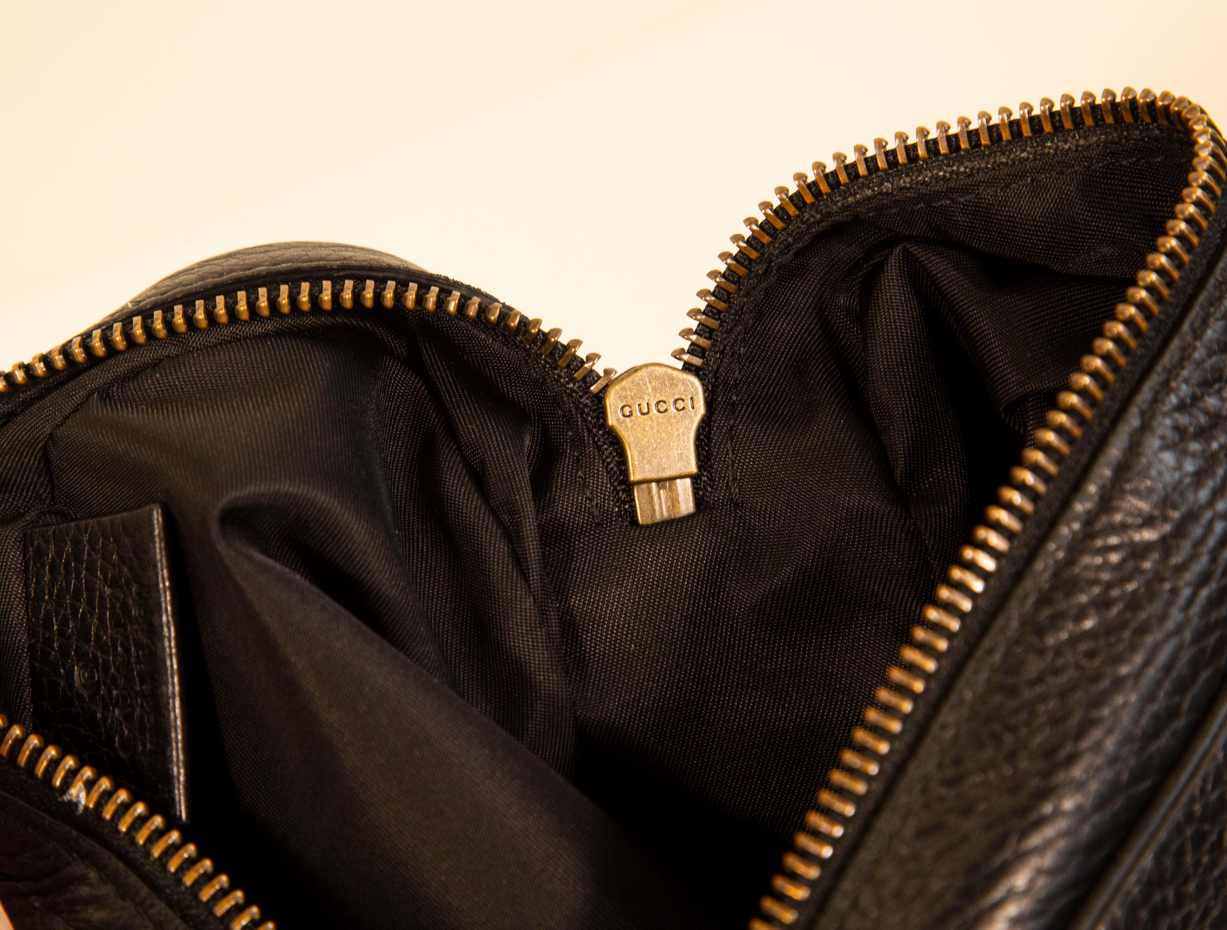 Gucci Mini Soho Crossbody Bag in Black Leather For Sale 11