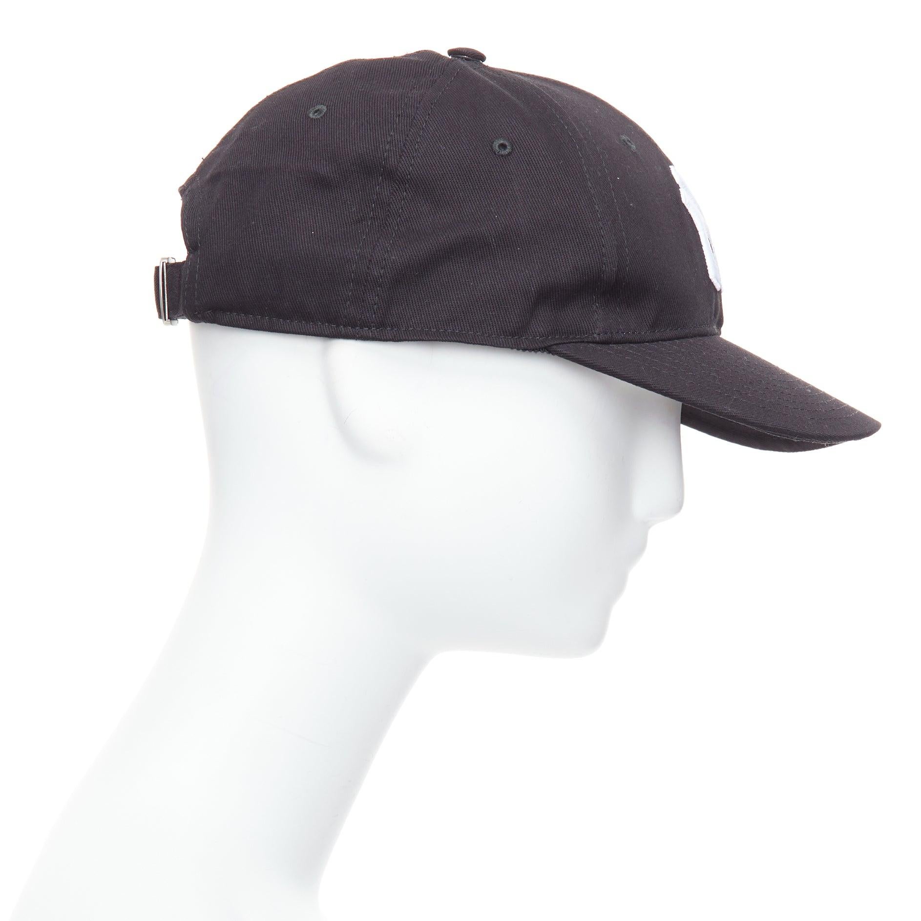 GUCCI MLB NY YANKEE red logo butterfly black white cotton cap 57-61cm In Excellent Condition In Hong Kong, NT