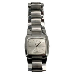 Gucci Model 8500M Stainless Steel Wristwatch with Silver Dial