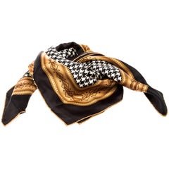 Gucci Monochrome Houndstooth Print Silk Square Scarf