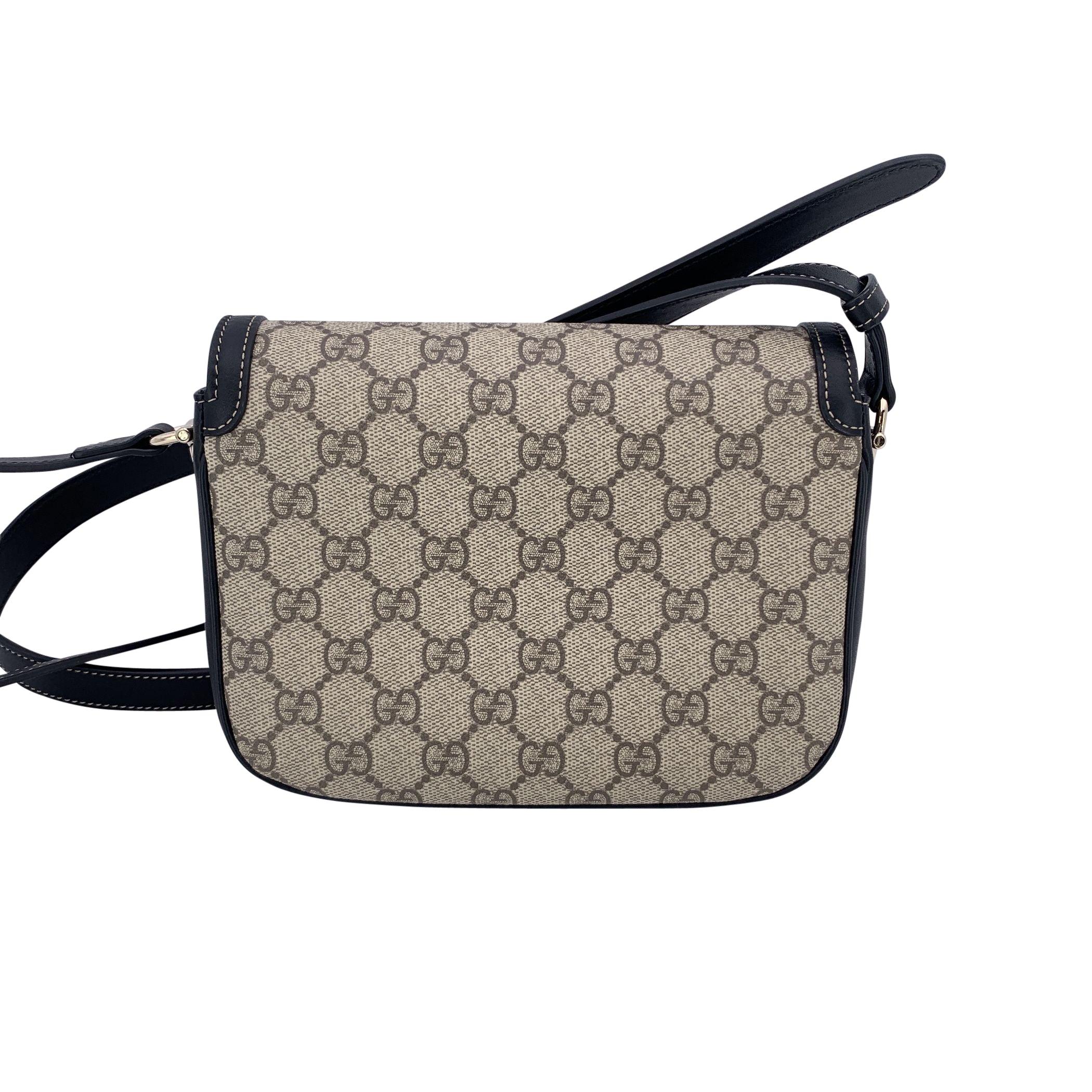 Gucci Monogram Black Small Horsebit 1955 Soft Shoulder Bag (Schwarz) im Angebot