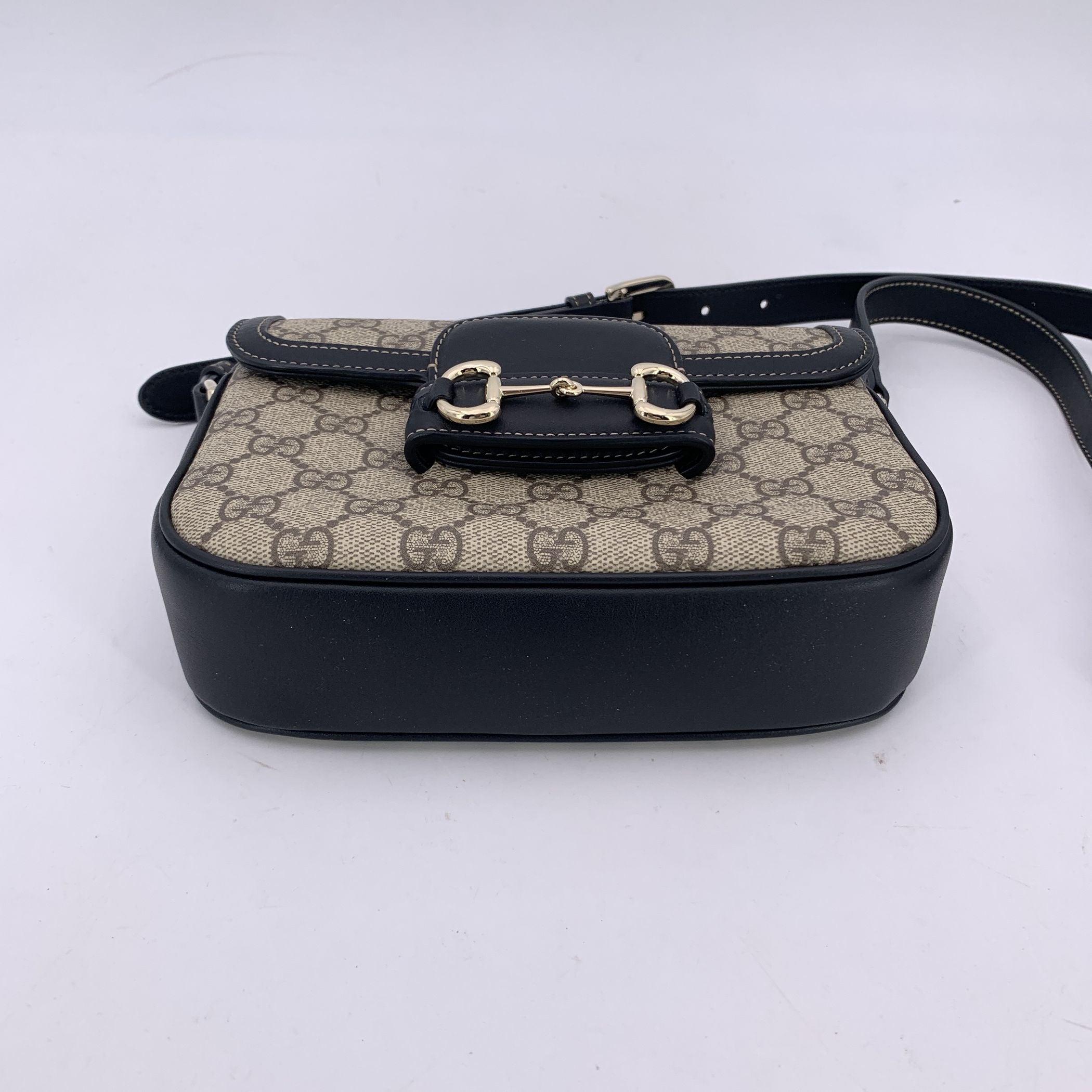 Gucci Monogram Black Small Horsebit 1955 Soft Shoulder Bag im Zustand „Hervorragend“ im Angebot in Rome, Rome