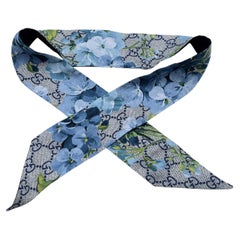 Gucci Monogram Blue Bloom Silk Twilly Scarf Wrap Bandeau