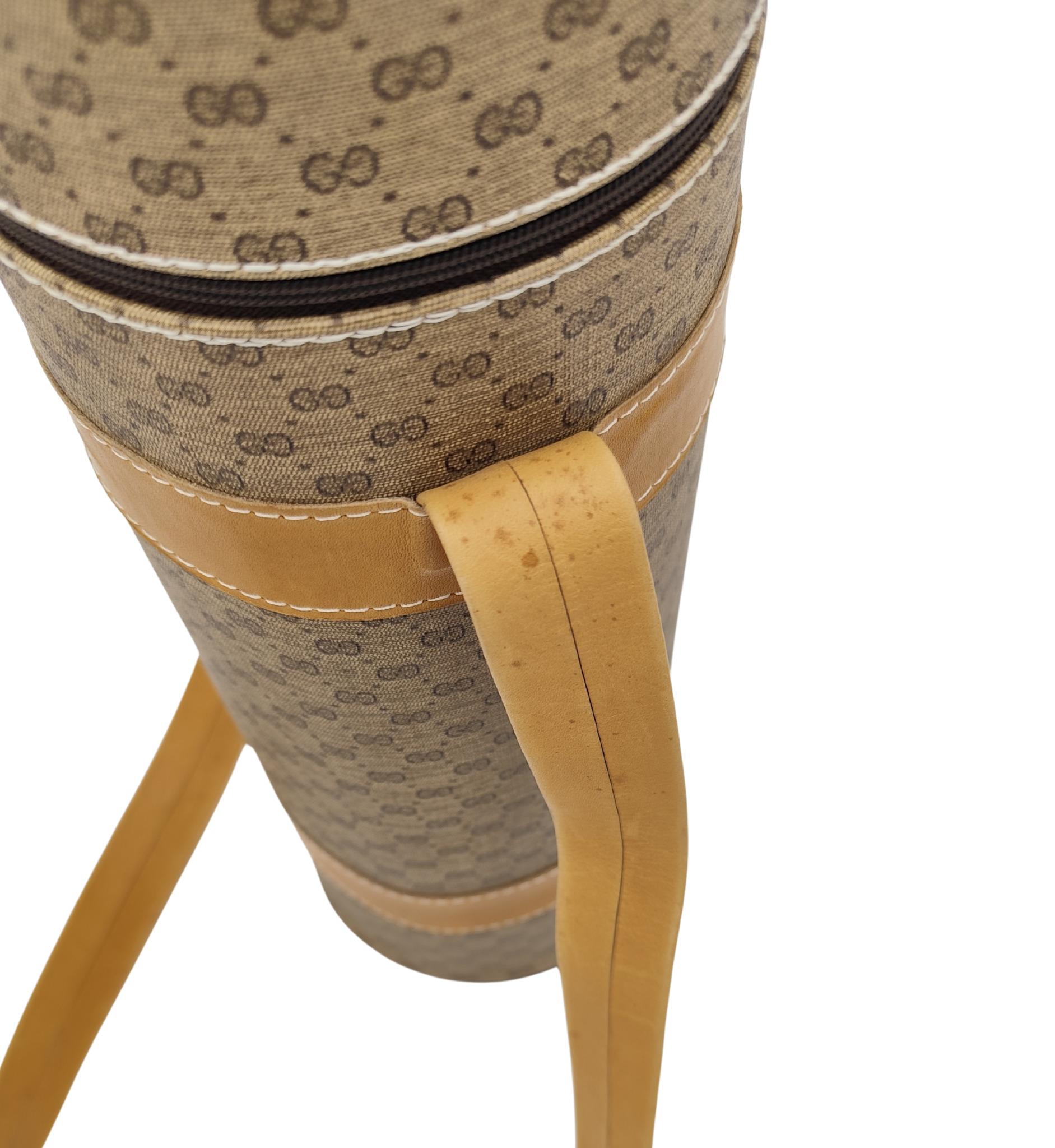 Borsa portabottiglie con Monogram di Gucci in vendita 6